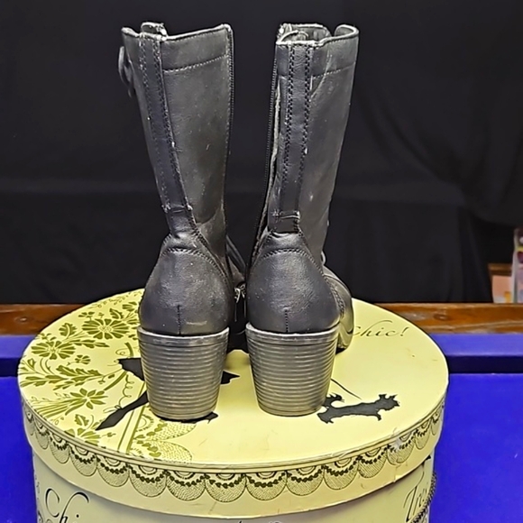 Calf length combat boots - Picture 2 of 3